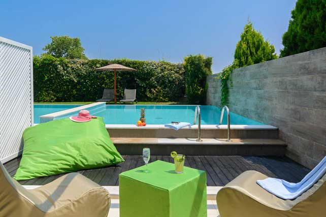 Zwembad Junior Suite