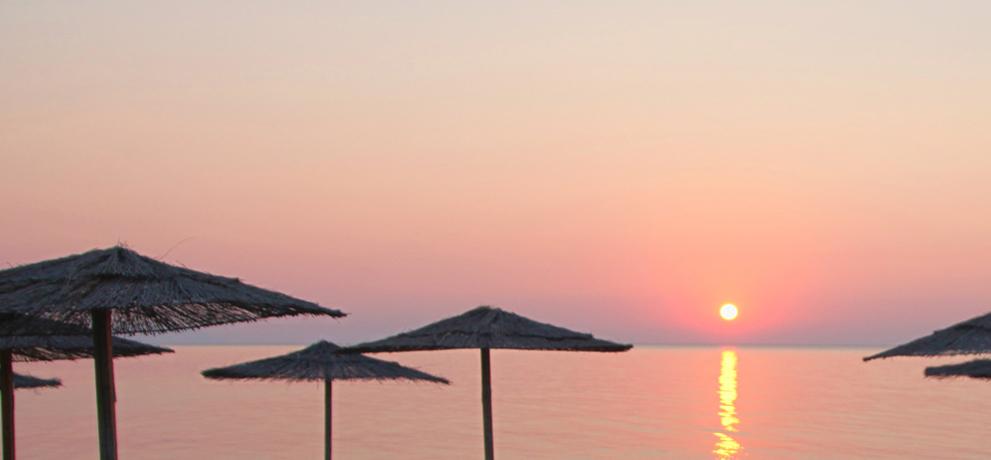 Thalatta Sea Side Hotel strand