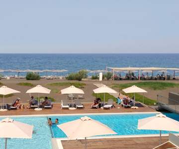 Thalatta Sea Side Hotel zwembad