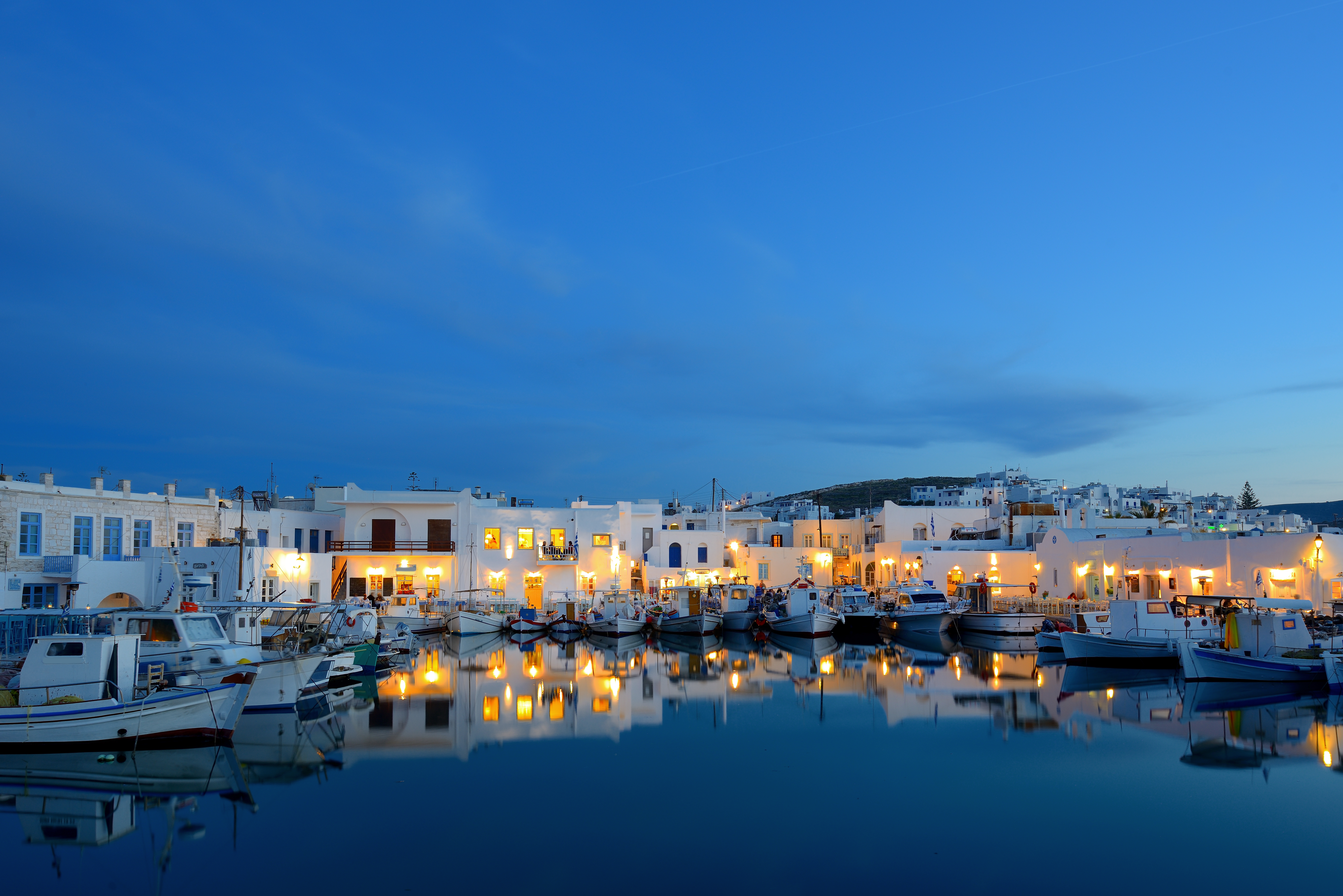Paros - Naoussa (1).jpg
