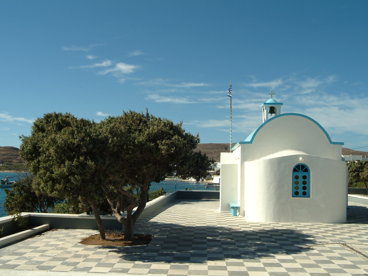 Milos Kerkplein (2).jpg