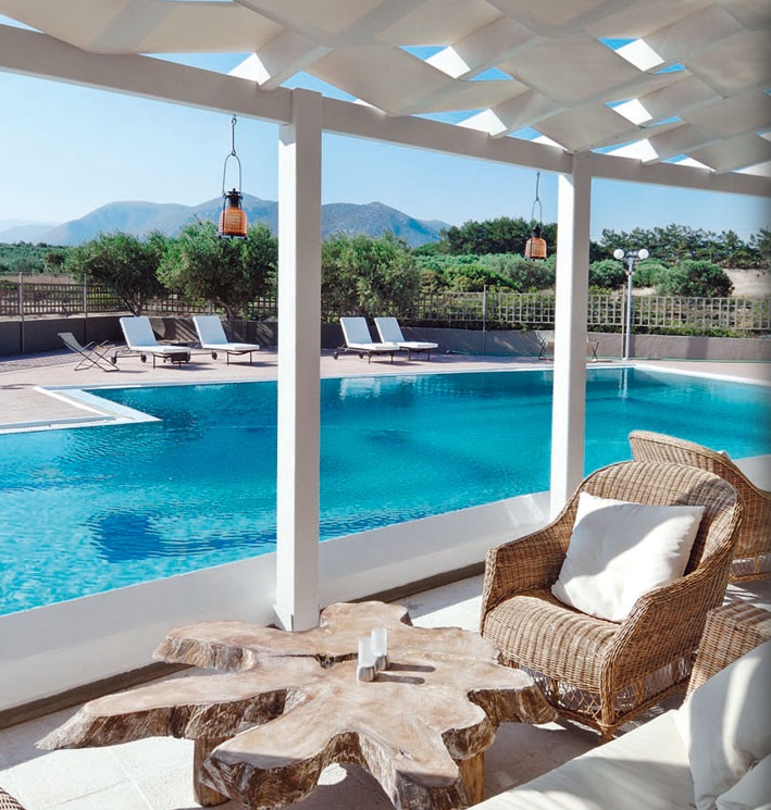 Paradise Island Villas Pool bar