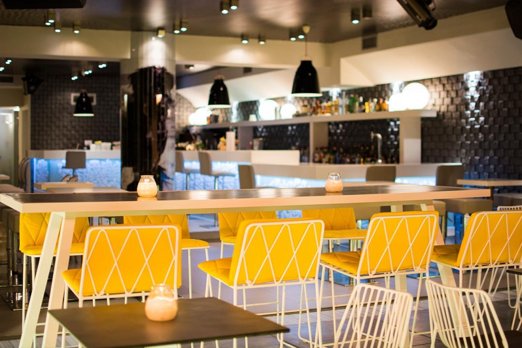 Bourtzi Boutique Hotel Cocktail Bar (2)