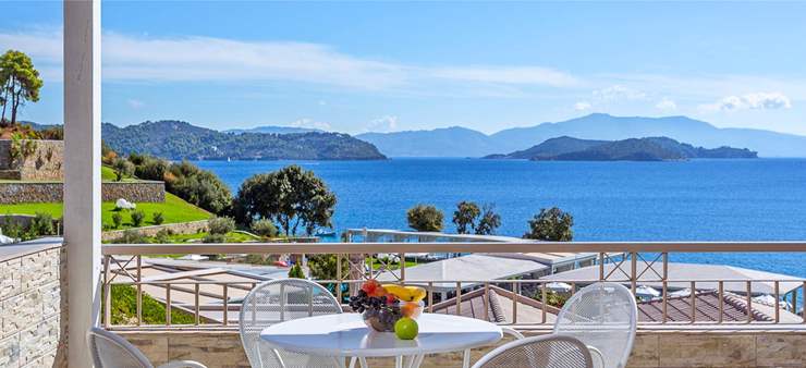 Kassandra Bay Resort