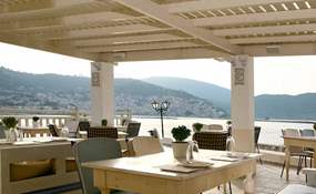 Skopelos Village Hotel - Polyplan Reizen