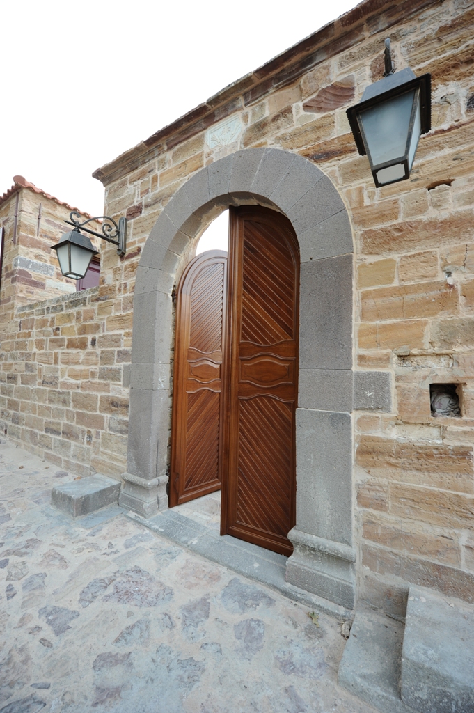 Archontiko Riziko (2)