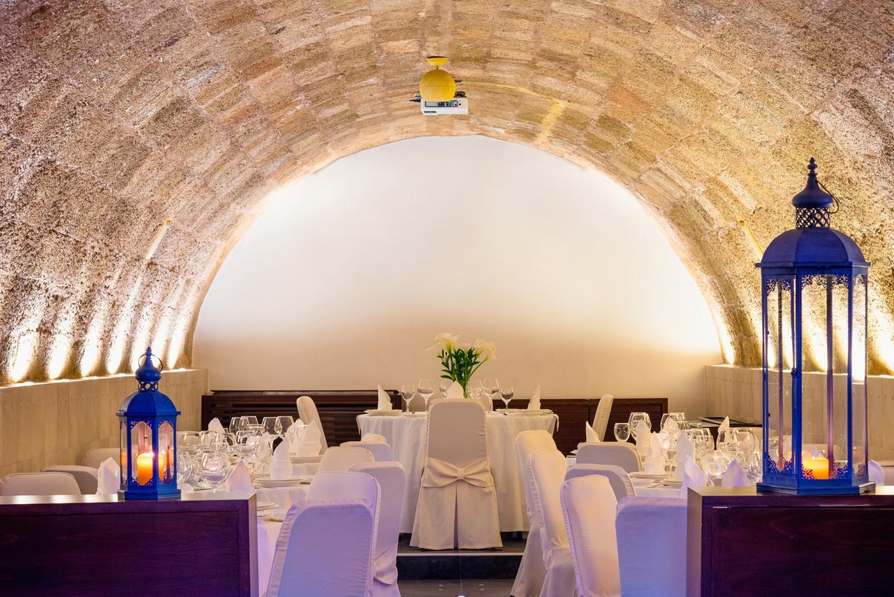 Avalon Boutique Hotel Restaurant