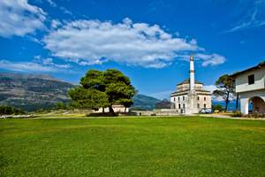Pyrros - Onwaarschijnlijk mooie natuur met finale aan zee