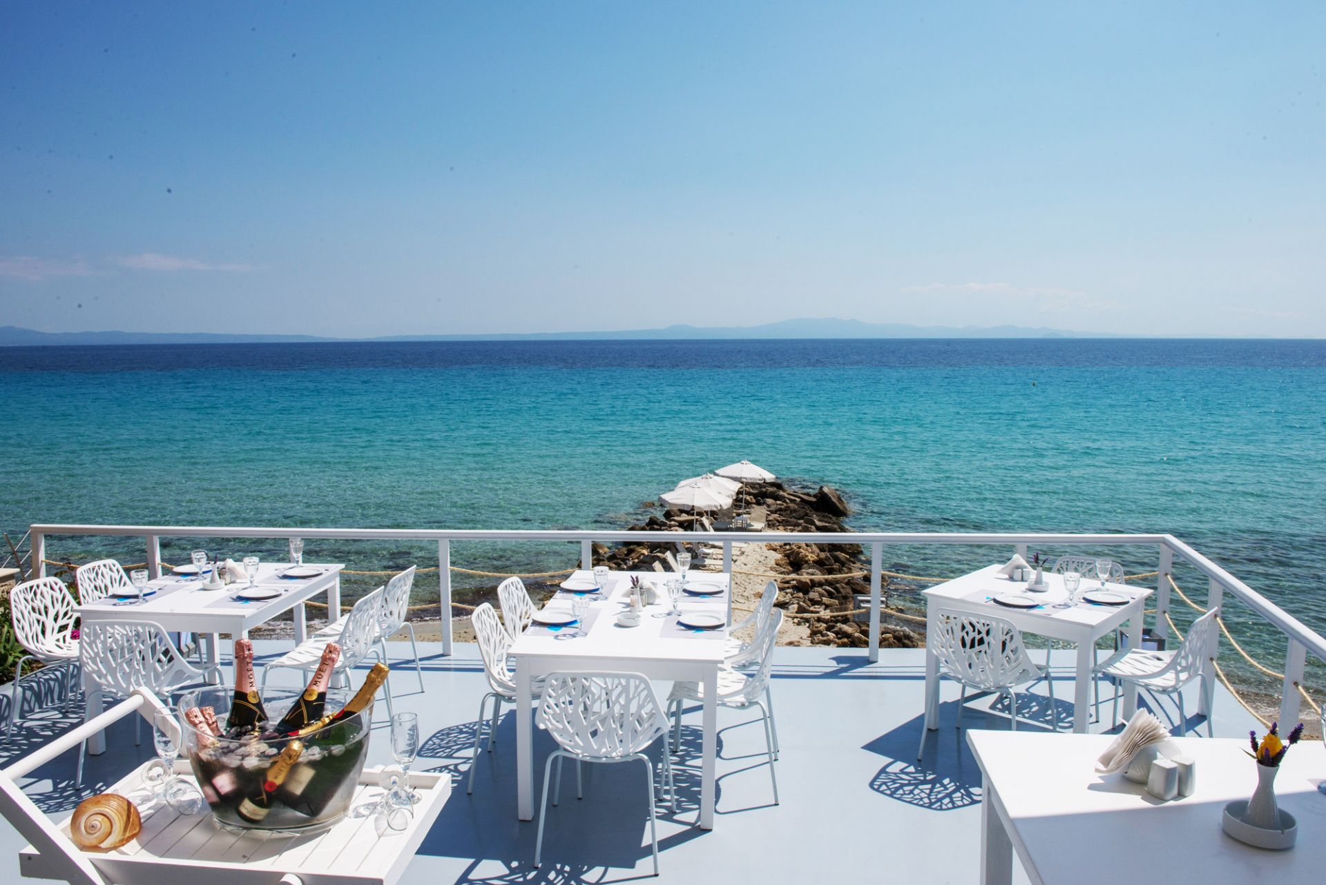 White Suites Resort Restaurant (1)