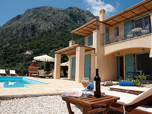 Villa Odyssey aan het zwembad