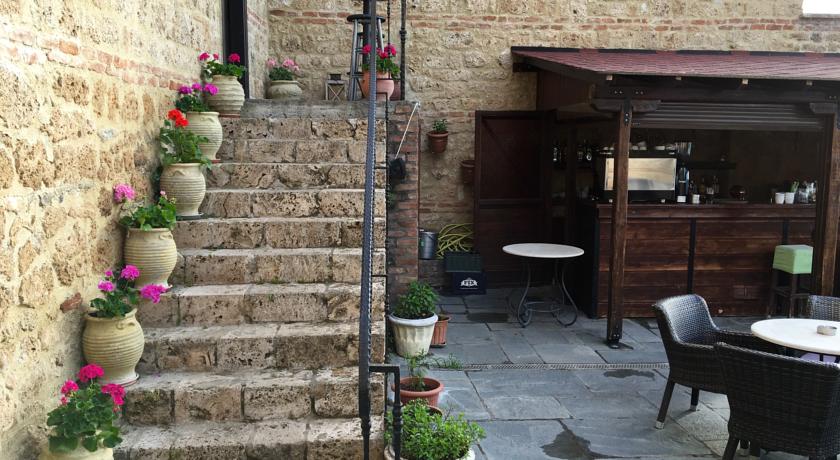 Varosi 4 Seasons Terras (2)