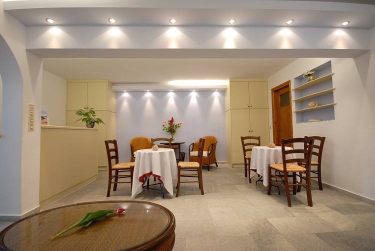 Almare Hotel receptie en lobby