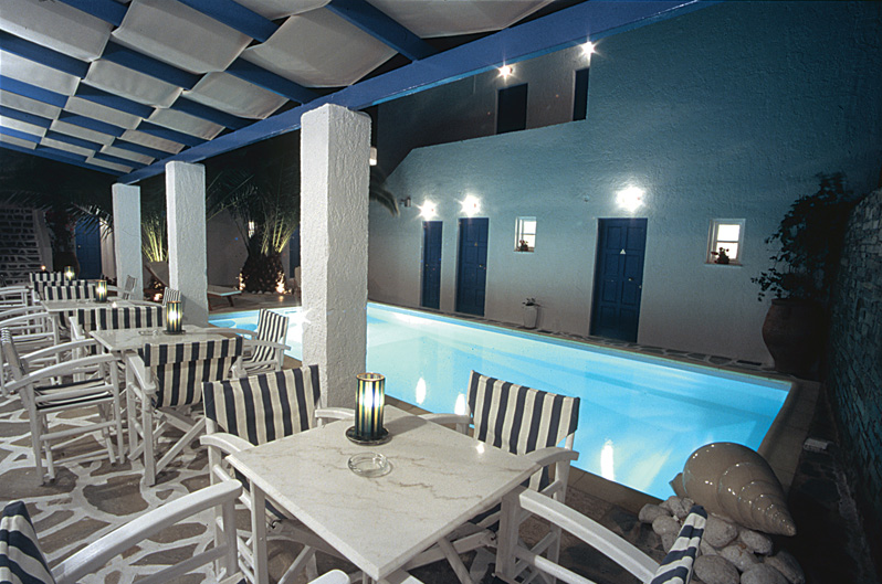 Buitenplaats en zwembad