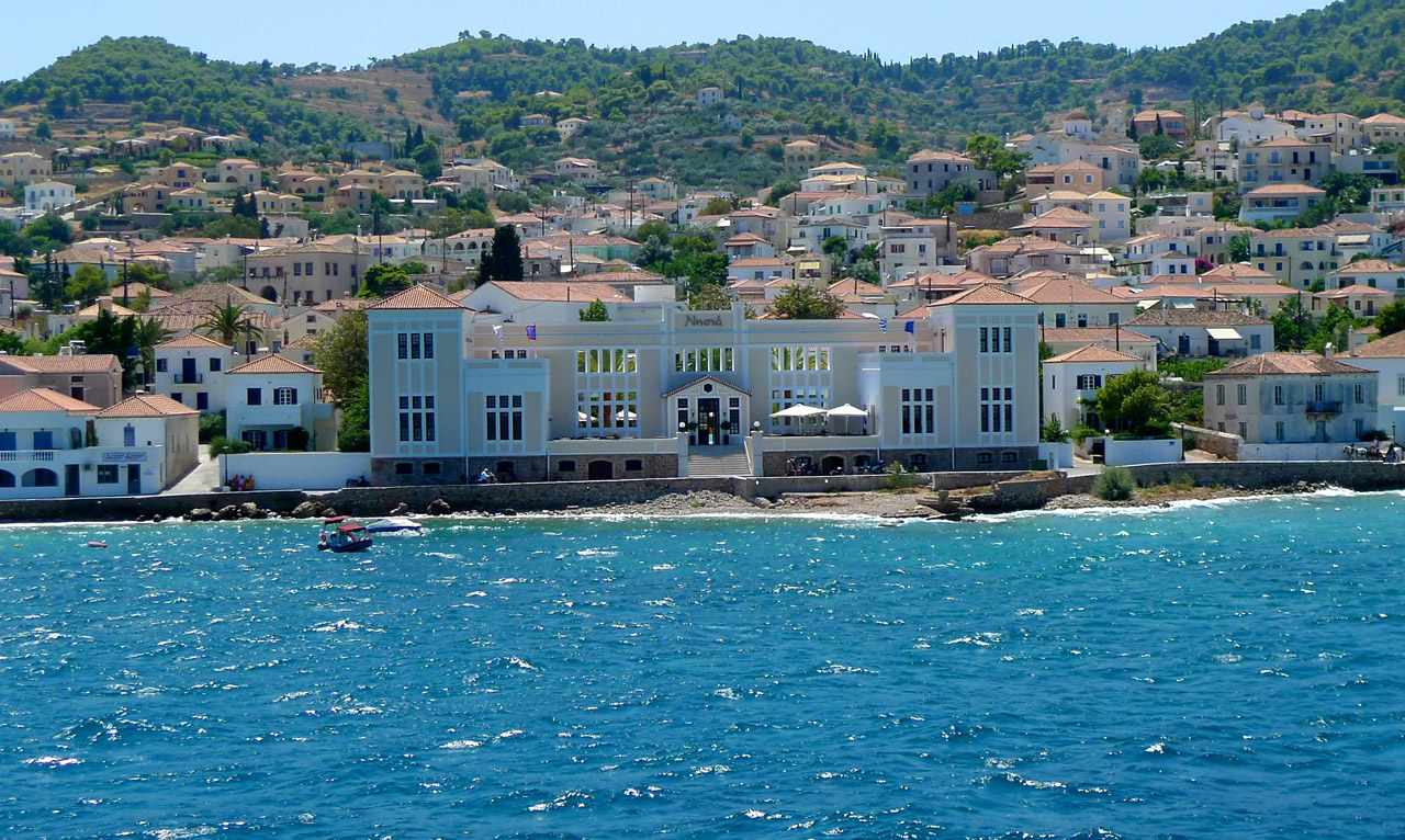 Nissia Traditional Residences