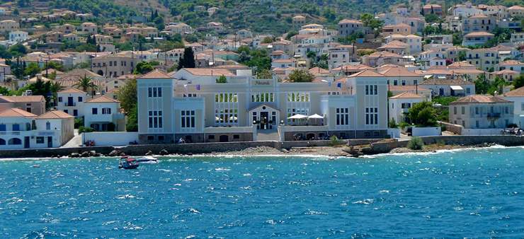 Nissia Traditional Residences