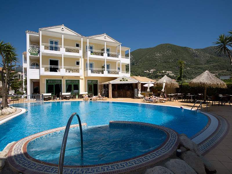 Lefko Hotel & Apartments