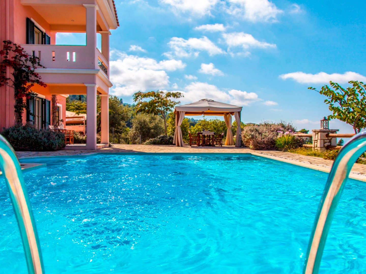 Villa Eleni Zwembad 1