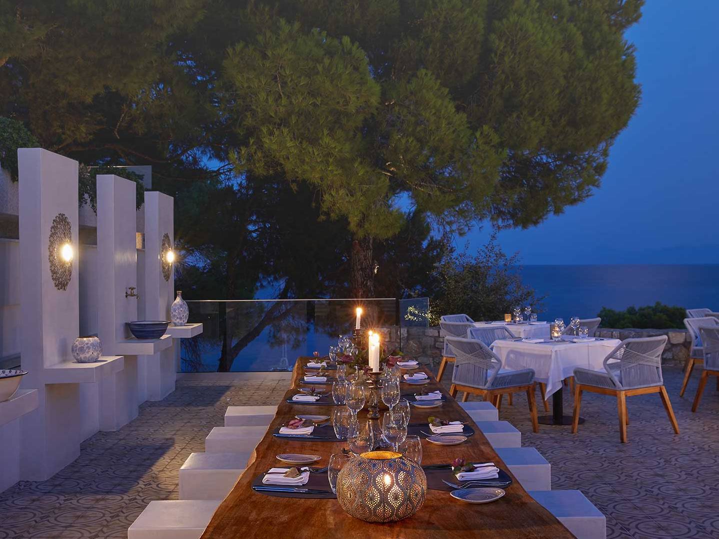 Leda & The Swan Restaurant