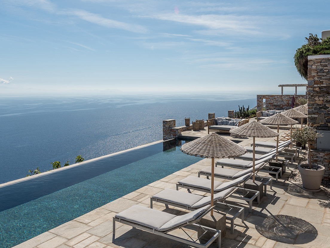 Uitzicht vanuit zwembad