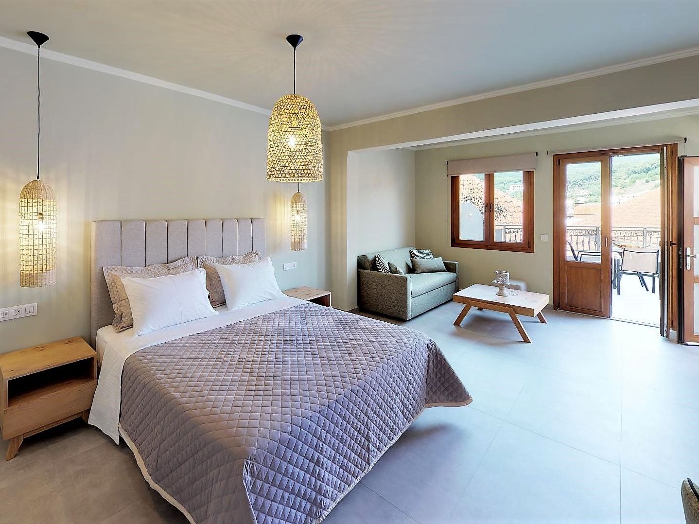 Deluxe Double Room 1