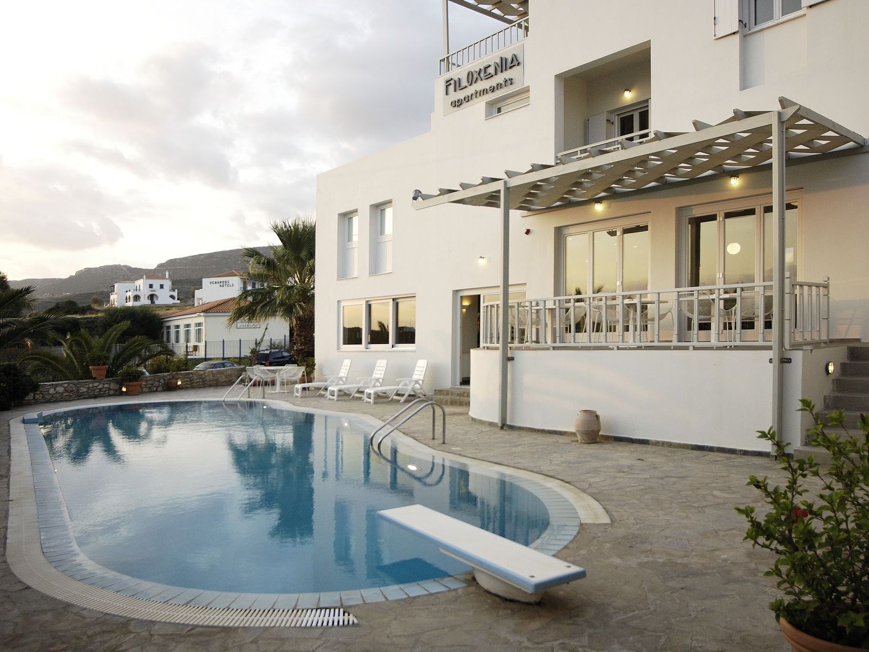 Filoxenia Apartments