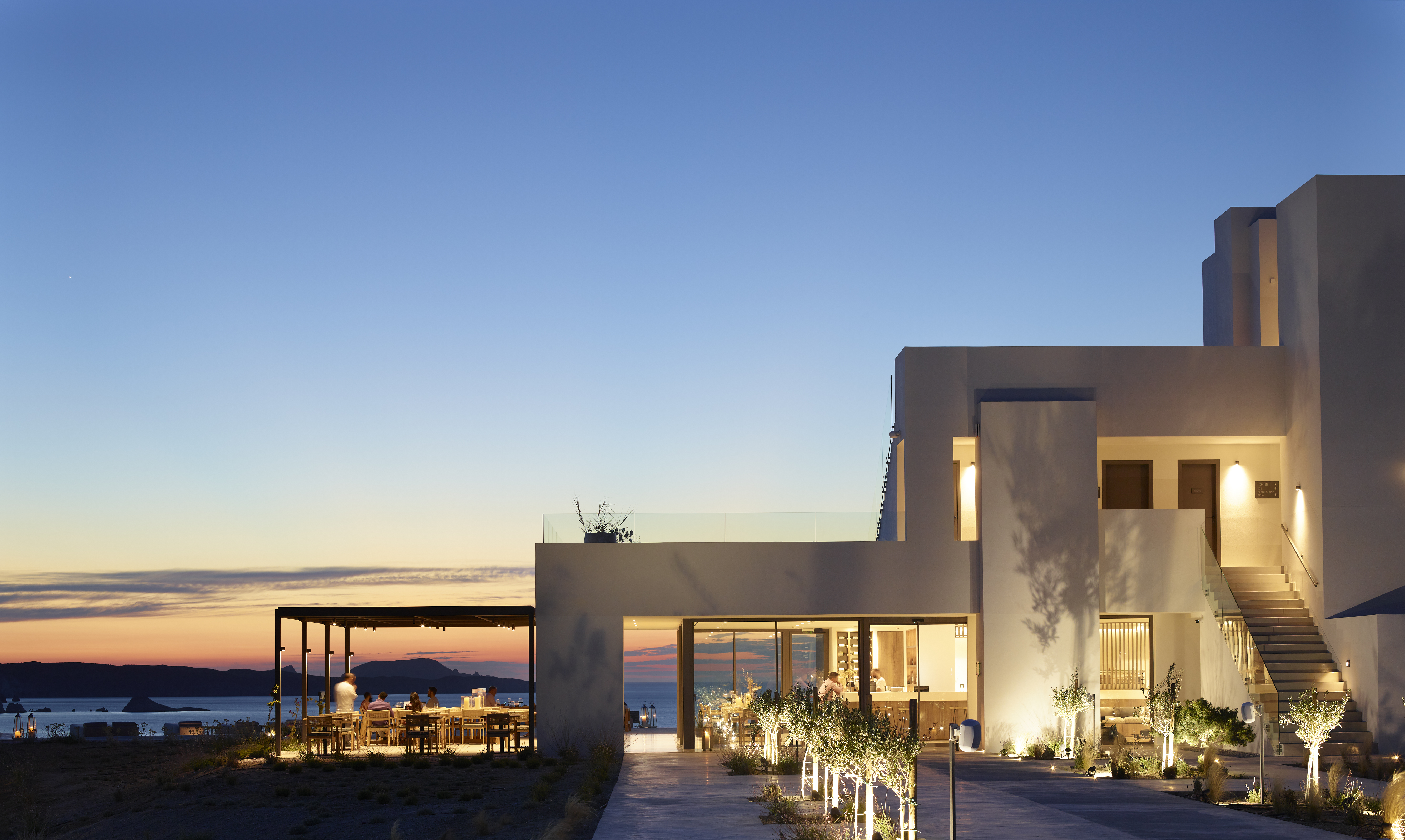 Domes White Coast Milos