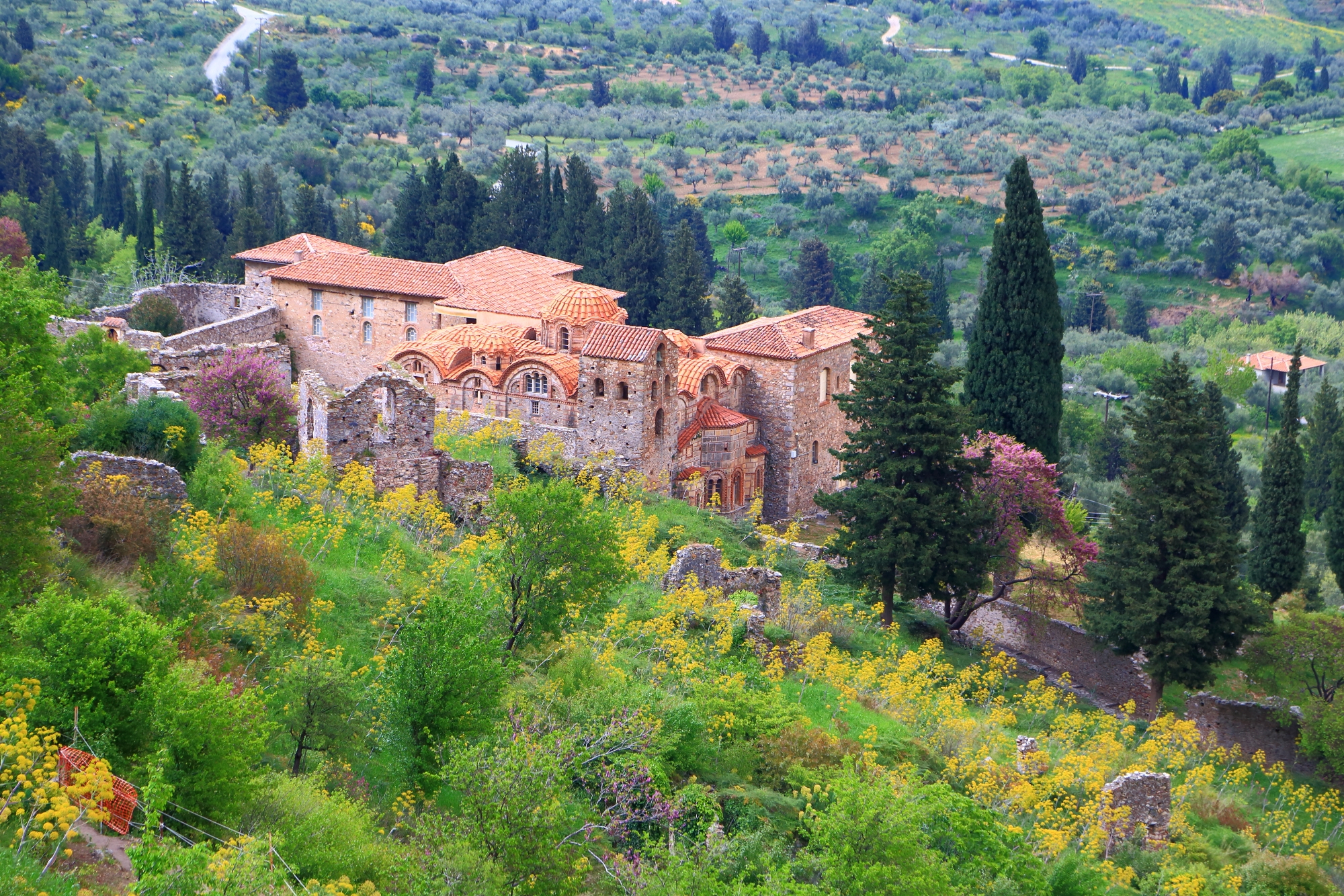 De magnifieke middeleeuwen in Mystras.jpg